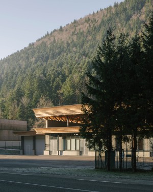 11_john_sauvajon_08_quai_dechargement_mverret_0847